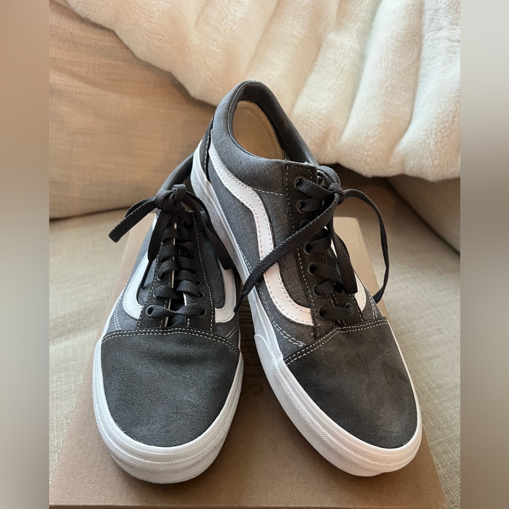 Women’s grey suede Vans